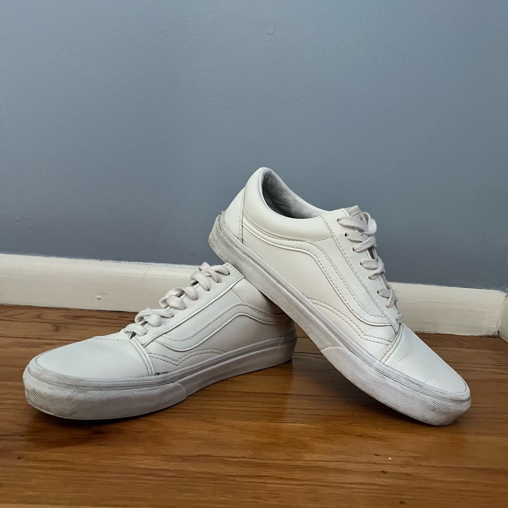 Old Skool VANs White Sneakers